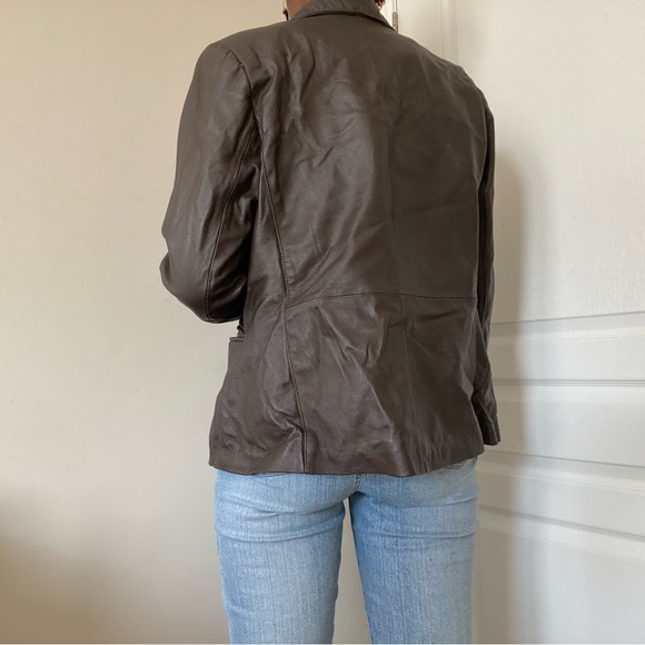 Brown leather jacket - Picture 2 of 3